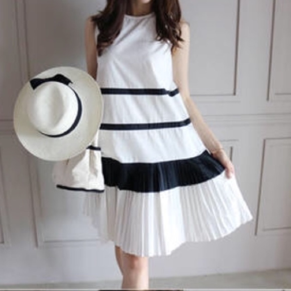 Brand New Pleated Sleeveless Dress